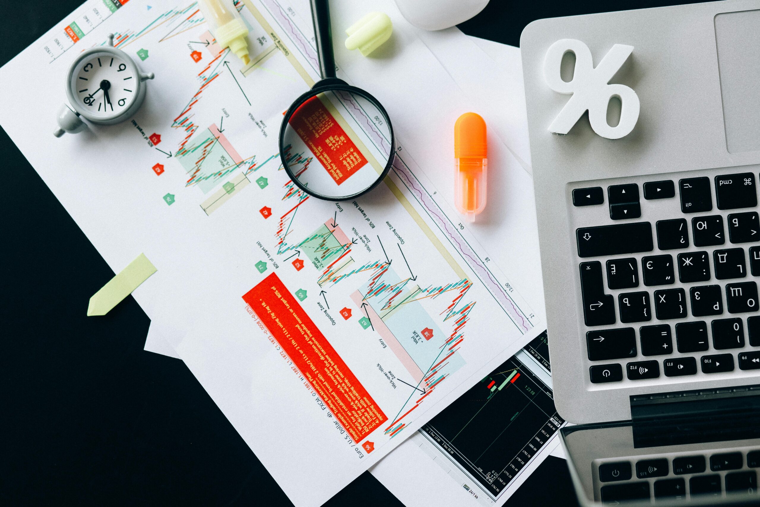 How Coworking Spaces Help Canadian Businesses Stay Agile During Economic Uncertainty