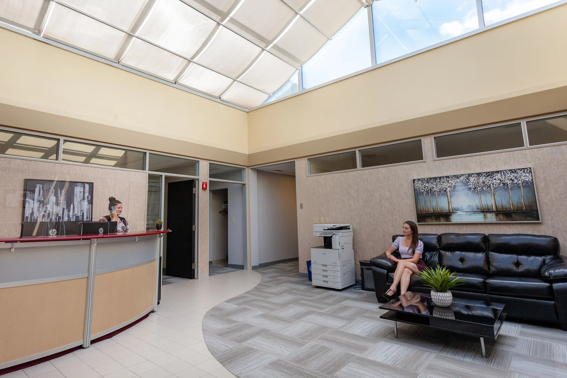 The Queensway Centre — centre TCC Canada à Ottawa
